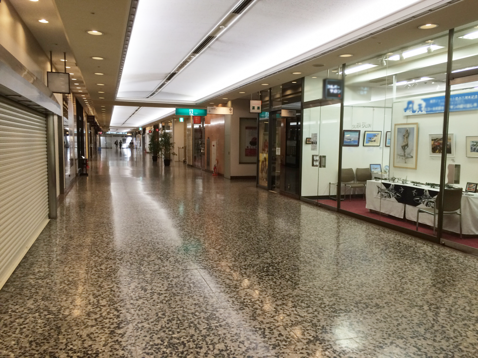 通学でいつも通る東京交通会場の地下。ここに昔ゲームセンターなかったっけ?